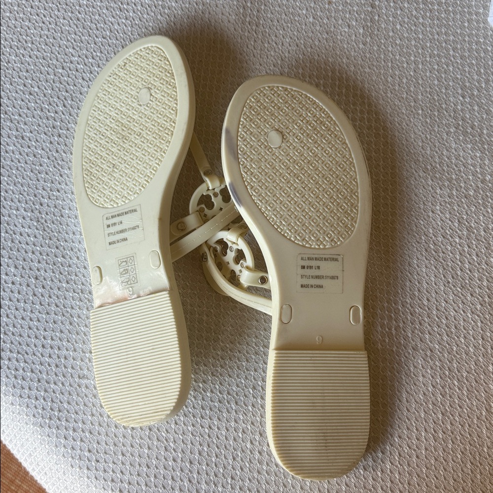 Tory Burch White and Gold Sandals - Picture 6 of 9
